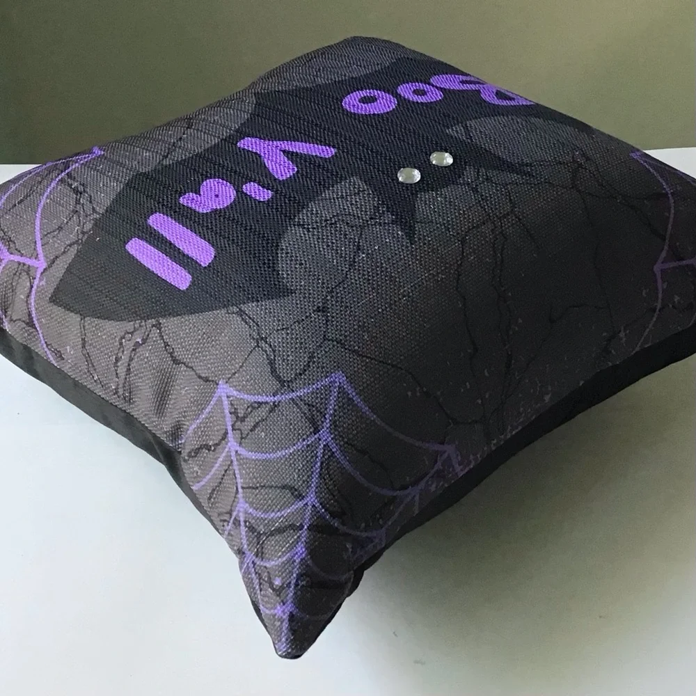 Halloween decorative pillow